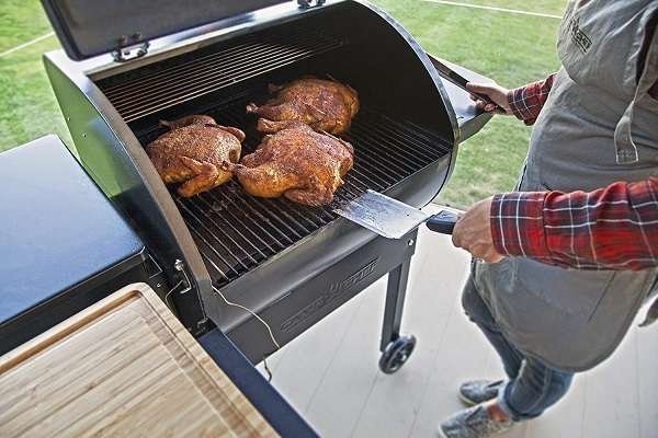 Camp Chef SmokePro DLX Review
