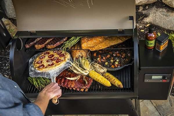 Traeger Pellet Grills TFB78GLE Pro 780 Grill Review